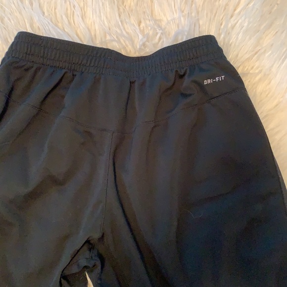 Joggers - Picture 2 of 5
